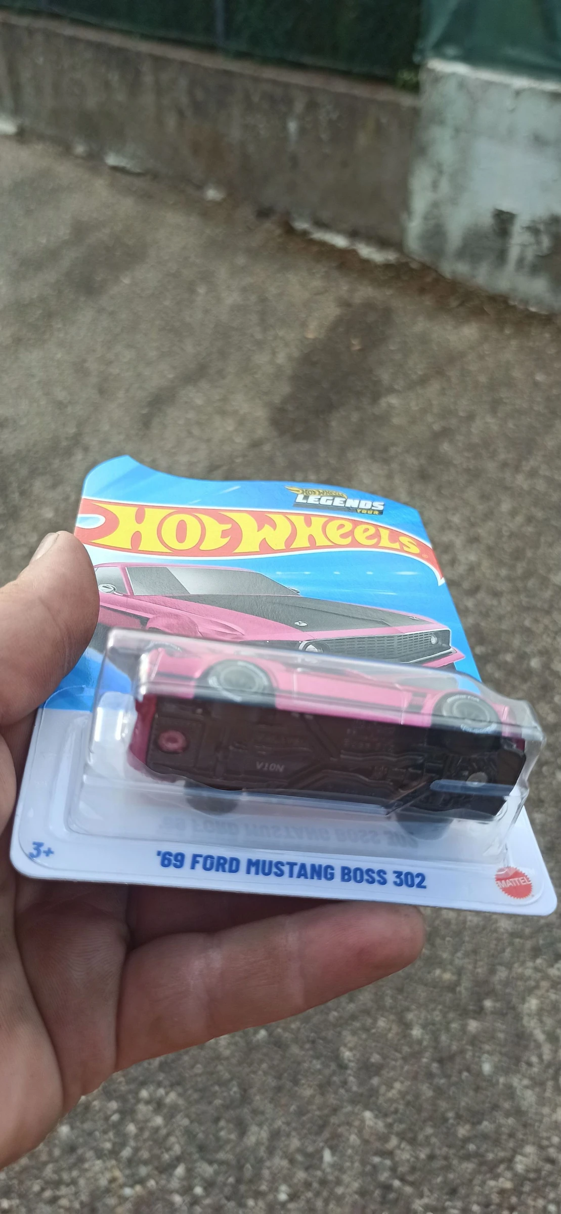 Hotwheels lenda torre 2026 69 ford mustang boss 302 – photo 2